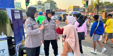 Polwan Polresta Sidoarjo Patroli dan Amankan Car Free Day di Kawasan Alun-Alun