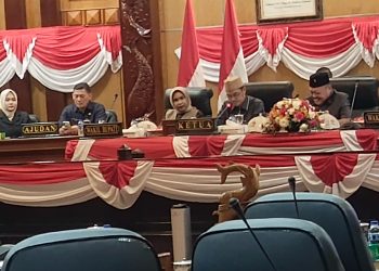 Wabup﻿ Mimik﻿ Idayana Hadiri Rapat Paripurna DPRD Sidoarjo Bahas Dua Raperda