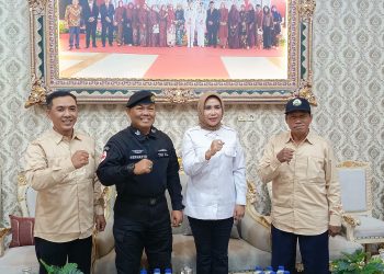 Support Teh Herbal Lokal, Wabup Mimik Jadi Brand “Mak’e Kumis Kucing Sidoarjo”