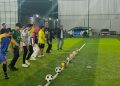 Wabup﻿ Mimik﻿ jadi Penjaga Gawang Mini Soccer antar Parpol