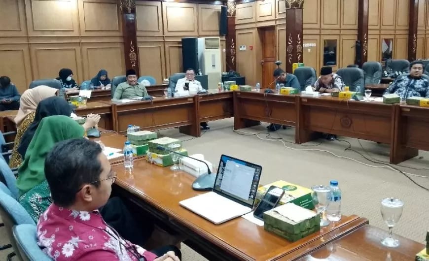 DPRD Sidoarjo Gelar Hearing Soroti Pengawasan MBG Picu Keracunan Massal
