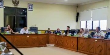 Komisi A DPRD Sidoarjo Gelar Hearing Warga Desa Pranti 11 Tahun Urus SHM Mandeg