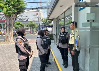 Polwan Jenggala Presisi Patroli Ke Perkantoran, Pastikan Kamtibmas Kota Sidoarjo Kondusif