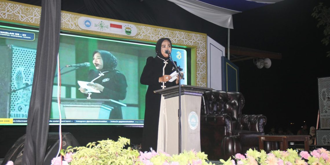 Wabup Mimik Idayana Ikuti Maulid Nabi dan Harlah ke-27 Ponpes Tanwirul Afkar Krian