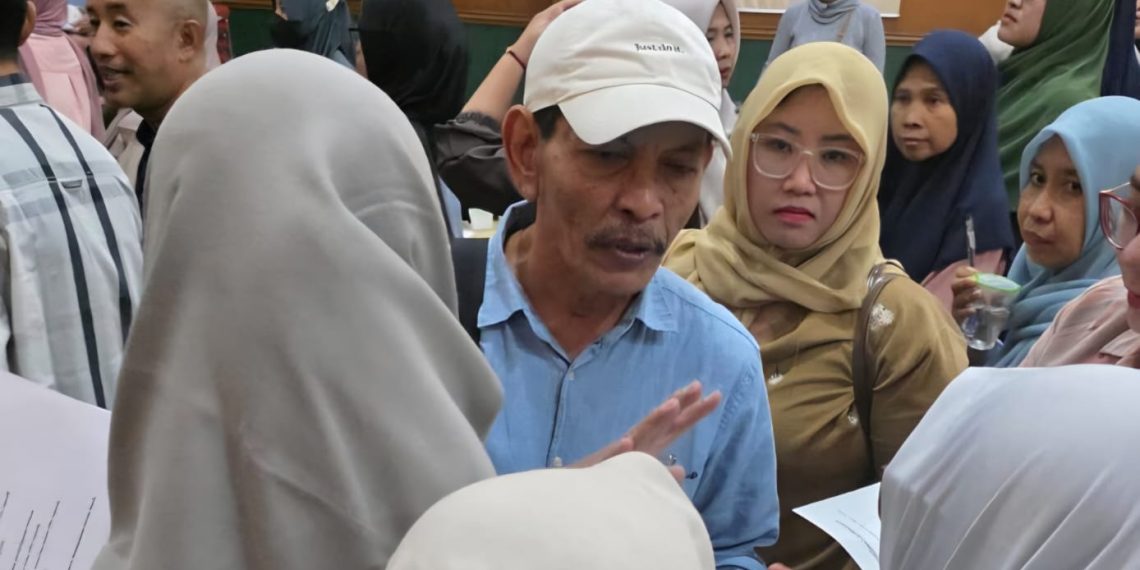 Wali Murid Protes dan Tolak Pungutan dan Sumbangan Tahun Ajaran Baru SMAN 1 Jombang