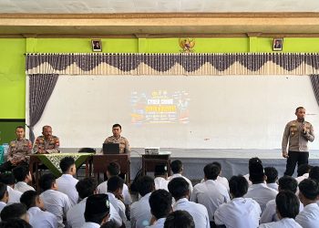Polisi Sidoarjo Edukasi Pelajar SMA Wachid Hasyim 2 Bahaya Radikalisme