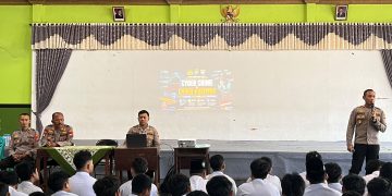 Polisi Sidoarjo Edukasi Pelajar SMA Wachid Hasyim 2 Bahaya Radikalisme