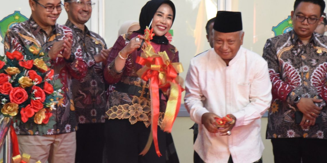 Wabup Mimik Idayana Resmikan Gedung Pelayanan Instalasi Cuci Darah RSUD Sidoarjo Barat