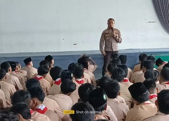 Sat Binmas Polresta Sidoarjo Beri Penyuluhan Cegah Kenakalan Remaja di SMK YPM 1 Taman