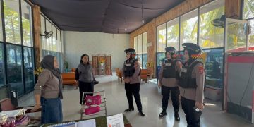 Polwan Jenggala Presisi Patroli Sekolah dan Perumahan, Sampaikan Imbauan Kamtibmas
