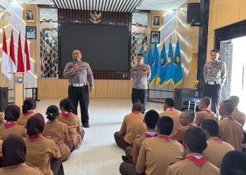 Polresta Sidoarjo Edukasi Siswa SMA Hang Tuah 5 Candi tentang Pemanfaatan AI