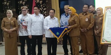 Wabup Mimik Dampingi Wamenkes dan Wamendagri Deklarasi Percepatan Tangani TBC Sidoarjo