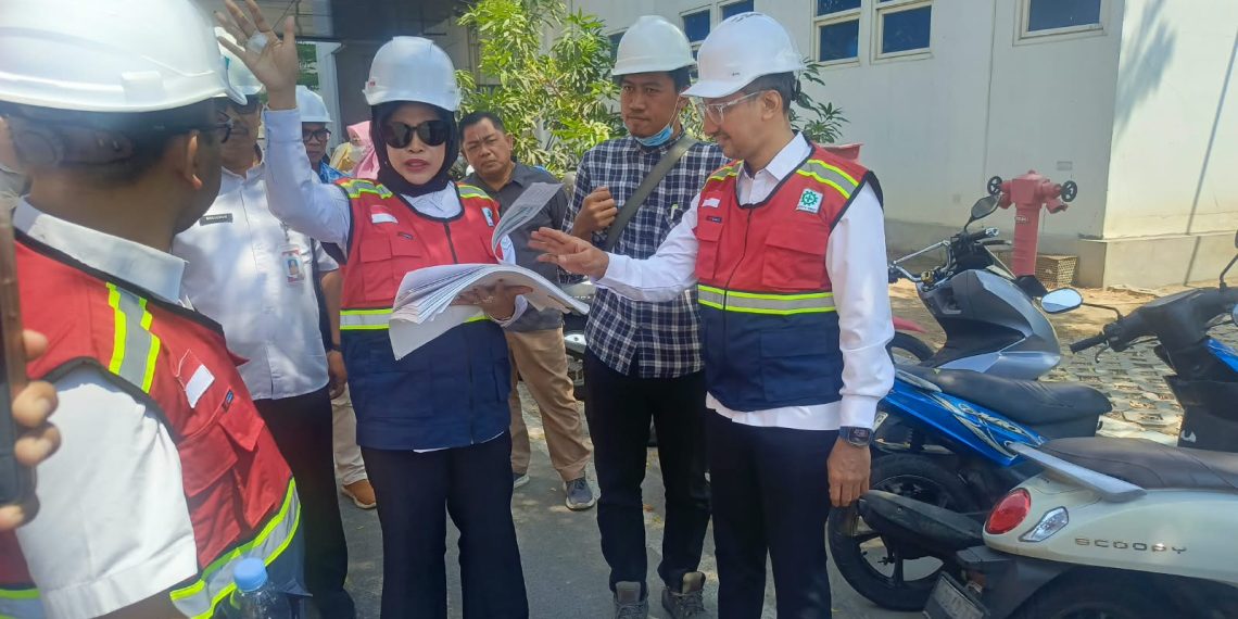 Sidak Proyek Gedung Hemodialisis RSUD Sidoarjo Barat Rp 7,9 Miliar, Wabup Mimik Idayana Temukan Deviasi 18 Persen
