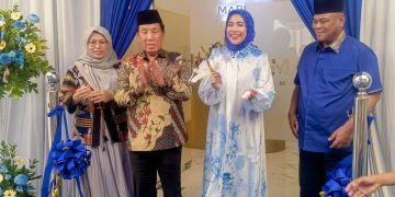 Wabup Hj Mimik Idayana Resmikan Kantor Pusat Biro Umrah dan Haji Mabruro di Sidoarjo