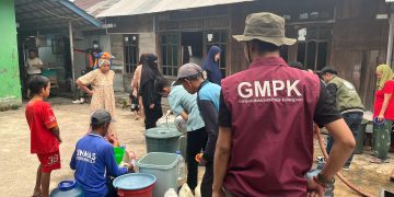 DPD GMPK Kalsel Salurkan Bantuan 10.000 Liter Air Bersih untuk Masyarakat Kabupaten Banjar