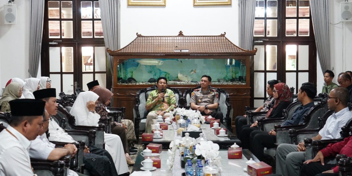 Kapolresta Sidoarjo Silaturahmi ke Bupati, Perkuat Sinergi Jaga Kamtibmas dan Kemajuan Daerah