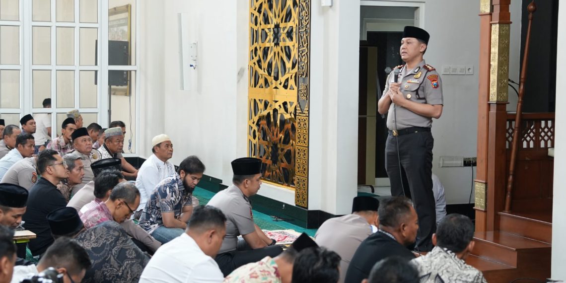 Kapolresta Sidoarjo Gelar Jumat Keliling SAS, Ajak Masyarakat Bersama Jaga Kamtibmas