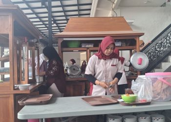 UMKM DILLA FOOD Naik Kelas Berkat Transaksi Digital Bersama BRI Krian