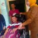 Wabup﻿ Mimik﻿ Serahkan﻿ Bantuan Kursi Roda Anak Disabilitas dan Lansia
