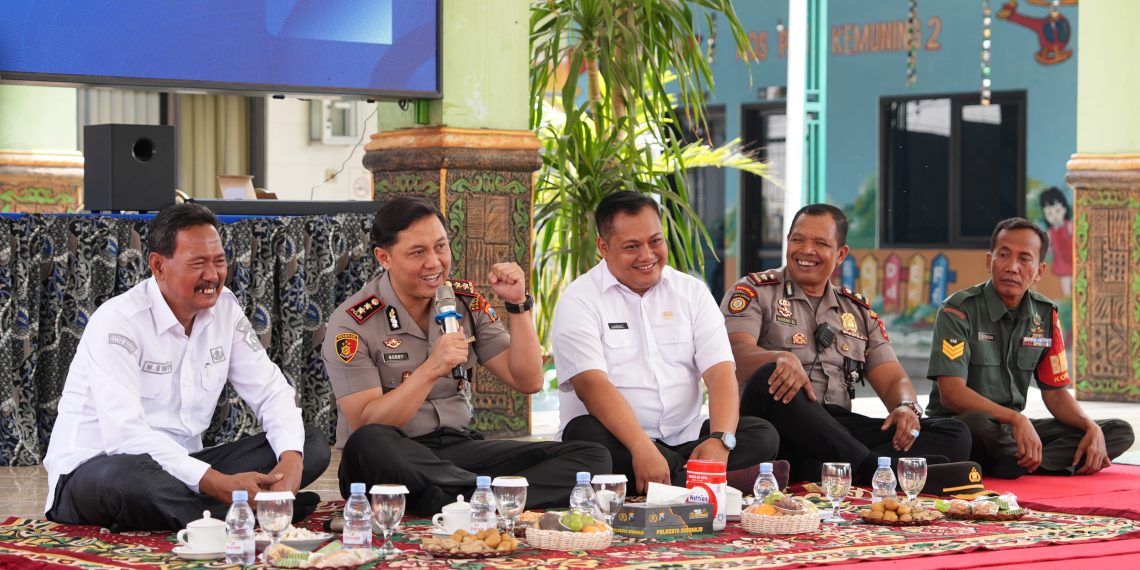 Silaturahmi Dekat dengan Masyarakat, Kapolresta Sidoarjo Ajak Warga Prasung Jaga Kamtibmas